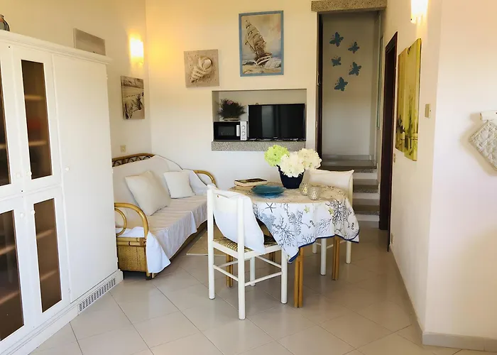 Bilocale Vista Mare 250 Mt * Порто-Таверна