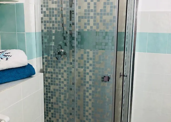 Bilocale Vista Mare 250 Mt Порто-Таверна